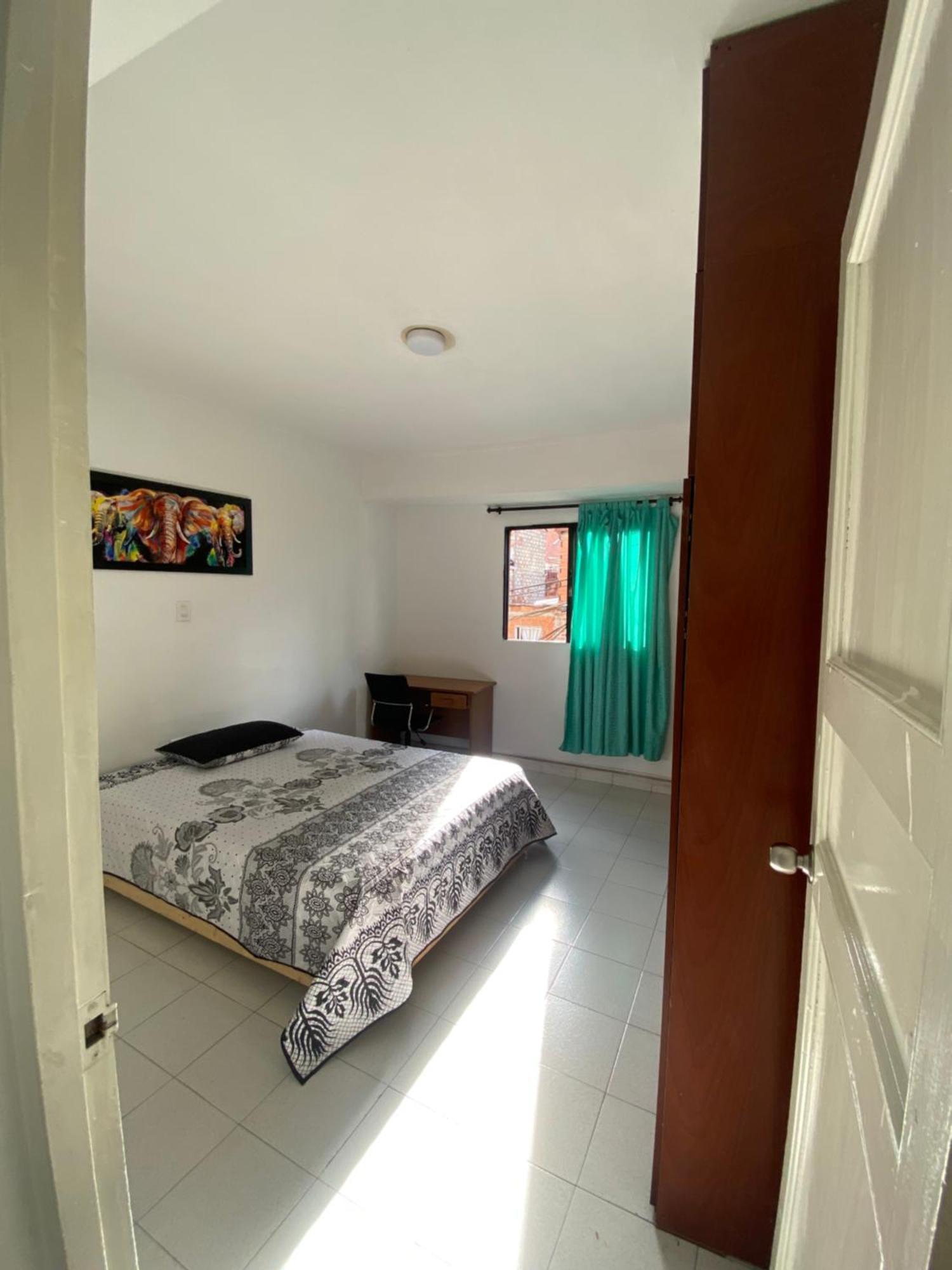 Hostel Kumho Home Medellín Kültér fotó